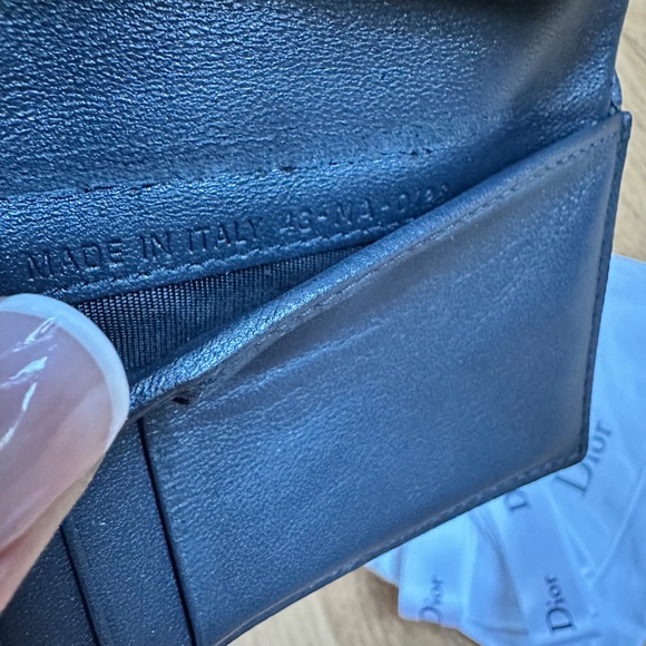 Christian Dior Diorama Elancee Black Metallic Micro-Cannage Trifold Wallet - Picture 9 of 9